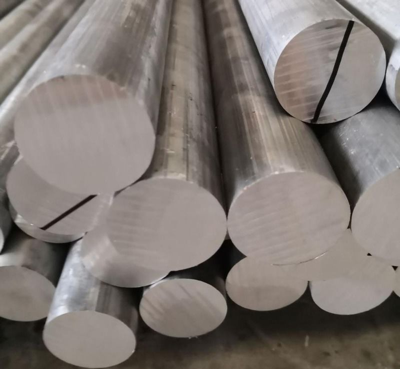 Barra tonda in acciaio legato con allungamento dell'11% - Punto di fusione 477-635°C per ambienti difficili e carichi pesanti