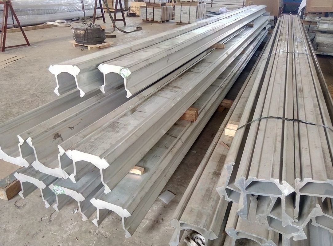 L'alluminio di forma 4.2M di T ha espulso densità ad alta resistenza di profili 2,71 G/Cc